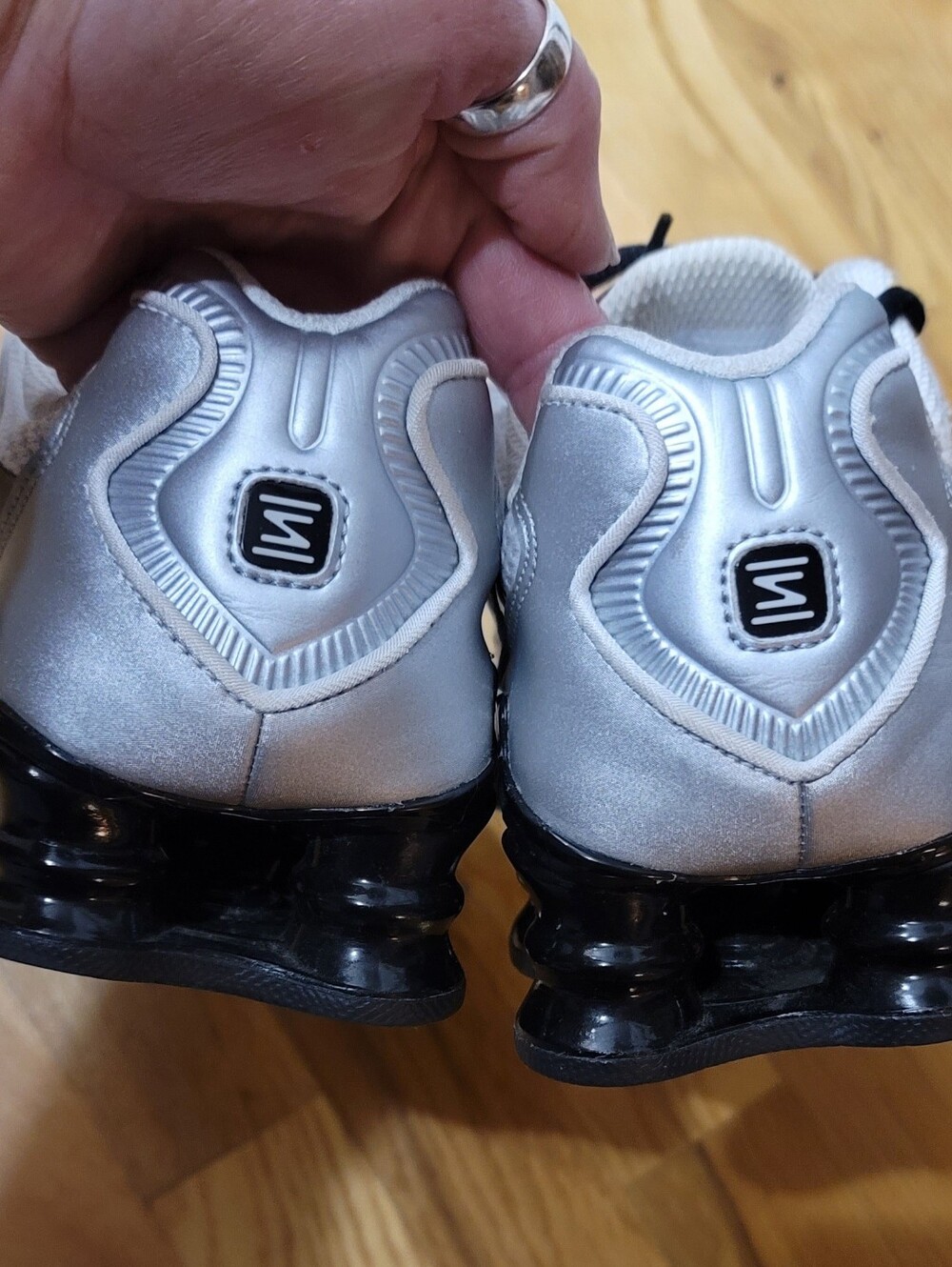 Women's Nike Shox TL - Picture 2 of 8